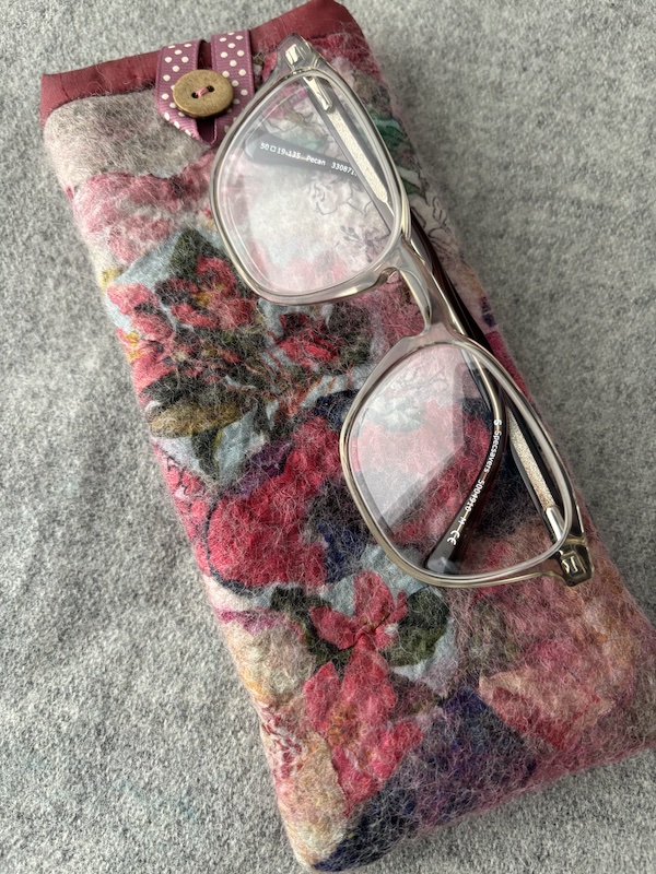 Pink butterflies Glasses case