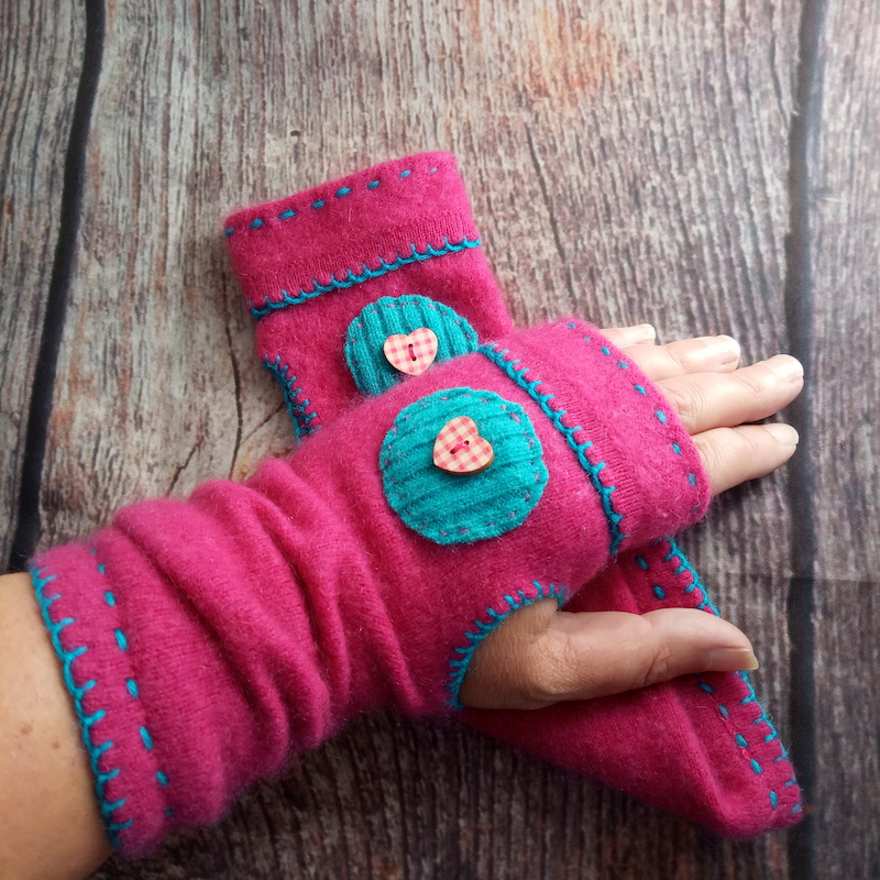 Wristwarmers (magenta and turquoise)